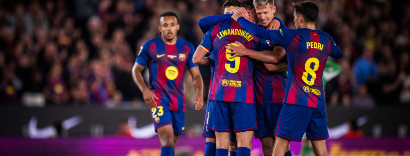 Escudo del FC Barcelona Barça 3-1 Betis: Despedida ganadora Dos goles de Raphinha y uno de Cancelo completan una temporada perfecta en casa en el último partido de Lewandowski ante la afición Primer Equipo Fecha de publicación Hace 34 Minutos