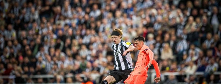 Escudo del FC Barcelona Los cuatro récords de Gordon en el Newcastle Utd El nuevo fichaje del FC Barcelona hizo mucha historia en su antiguo club Primer Equipo Fecha de publicación Hace 28 Minutos
