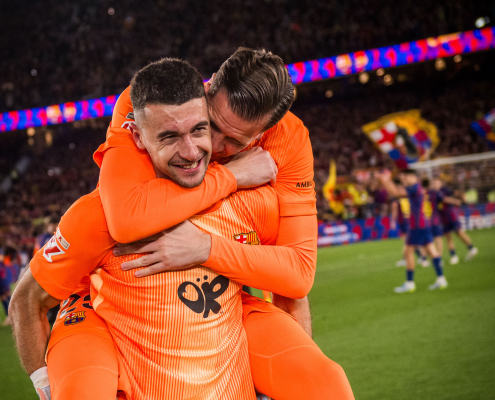 Escudo del FC Barcelona Primera Liga para cuatro jugadores Joan García, Marcus Rashford, João Cancelo y Roony Bardghji se han proclamado campeones de España por primera vez Primer Equipo Fecha de publicación Hace 1 hora