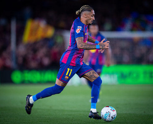 Escudo del FC Barcelona Raphinha, convocada para el Mundial de Brasil El delantero del Barça disputará su segundo Mundial con la primera selección sudamericana Fecha de publicación Hace 10 Minutos