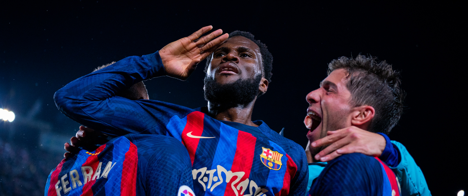 Escudo del FC Barcelona Un Clásico en Spotify Camp Nou 1.148 días después El Barça se enfrenta al Real Madrid en su estadio por primera vez en 3 años, 1 mes y 16 días Primer Equipo Fecha de publicación Hace 3 horas