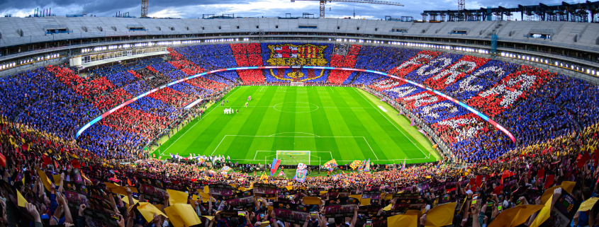 Escudo del club FC Barcelona Espectacular mosaico e himno a capella Antes del partido en Spotify el Camp Nou cuenta con una gigantesca FORÇA BARÇA mientras el público canta la canción del club al unísono Primer equipo Fecha de publicación Hace 47 minutos