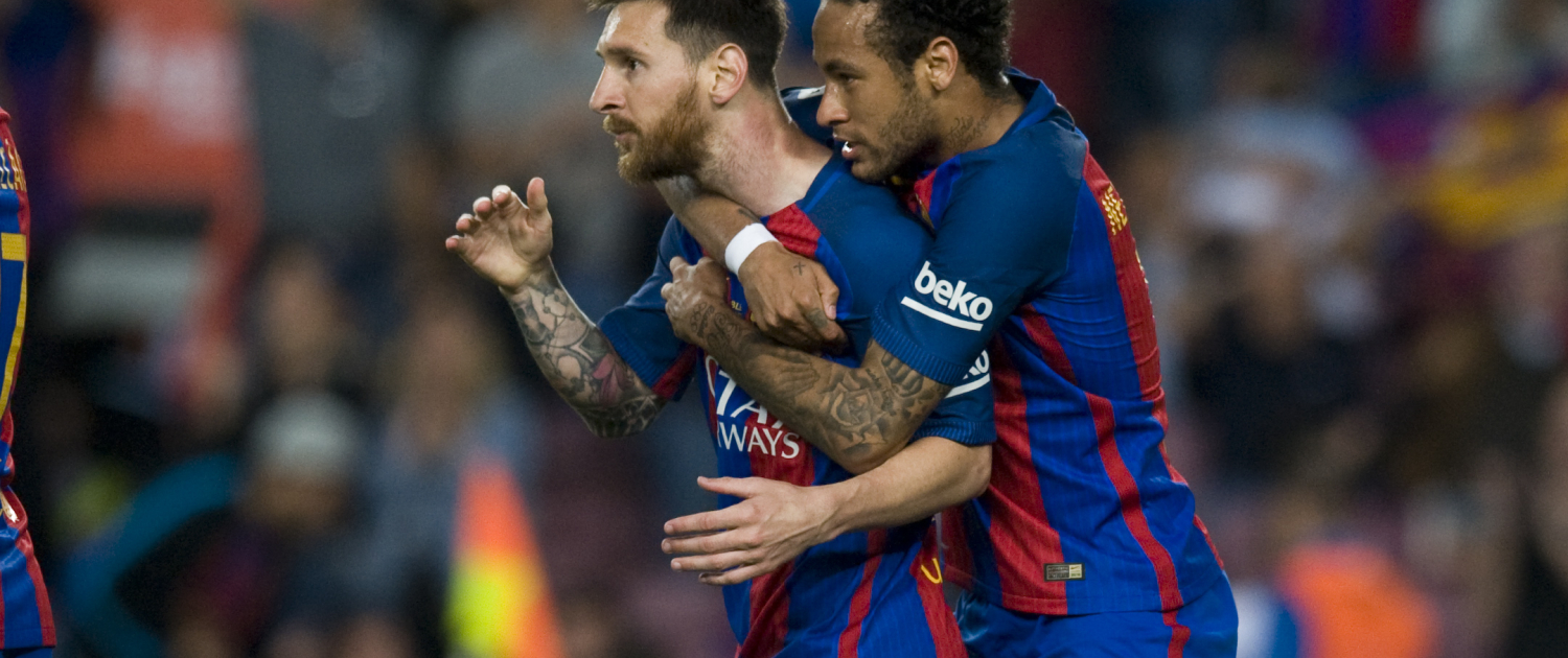 Escudo del FC Barcelona Enlaces al Mundial del FC Barcelona Dieciséis jugadores actuales, tres entrenadores y varios exculés estarán en el Mundial más importante de la historia Primer Equipo Fecha de publicación Hace 53 Mins