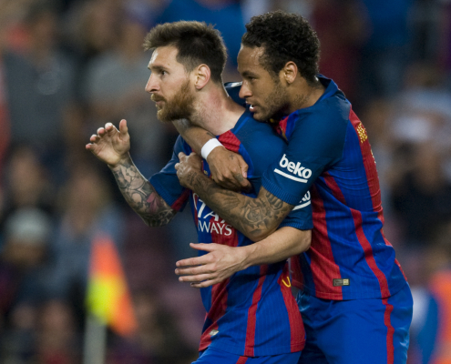Escudo del FC Barcelona Enlaces al Mundial del FC Barcelona Dieciséis jugadores actuales, tres entrenadores y varios exculés estarán en el Mundial más importante de la historia Primer Equipo Fecha de publicación Hace 53 Mins