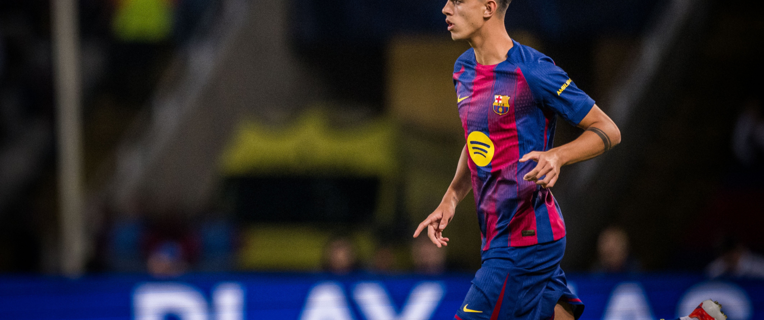 Escudo del club FC Barcelona Bernal debuta con España El centrocampista catalán juega por primera vez con la selección española Primer Equipo Fecha de publicación Hace 18 horas