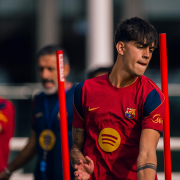Escudo del FC Barcelona Doble sesión en Inglaterra Los culé completan una doble sesión en el primer equipo de St. George's Park Fecha de publicación Hace 1 hora