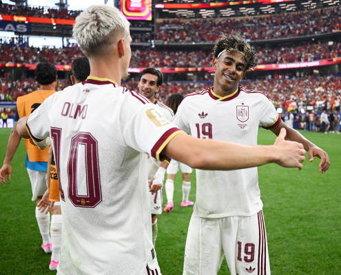 Escudo del FC Barcelona Dos récords blaugrana en semifinales Los blaugranas están fuertemente representados entre los cuatro equipos que luchan por ganar el Mundial / Fotos:FIFA First Team Fecha de publicación Hace 54 min