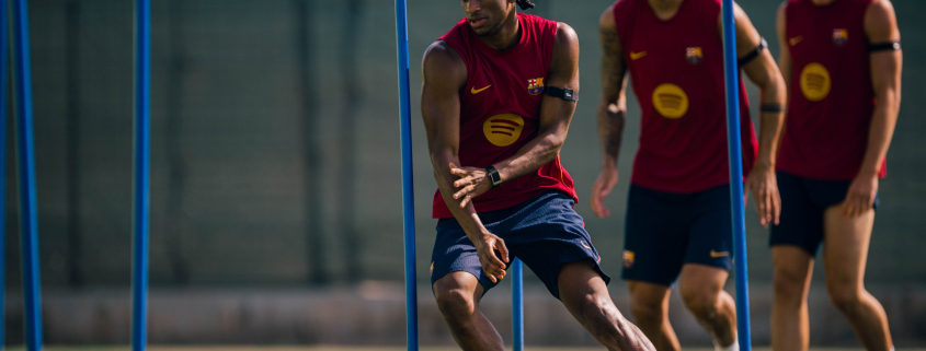 Escudo del FC Barcelona El trabajo continúa en la Ciutat Esportiva El equipo de Hansi Flick se ejercita por primera vez el viernes Primer Equipo Fecha de publicación Hace 2 horas
