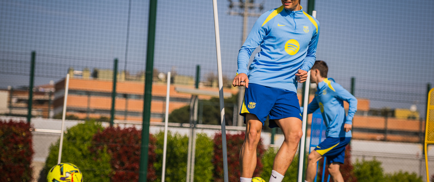 Escudo del FC Barcelona La temporada 26/27 del Barça a punto de comenzar El lunes 13 de junio a las 21:00 horas, el equipo de Hansi Flick comenzará su campaña bajo las órdenes del técnico alemán Primer Equipo Fecha de publicación Hace 35 Minutos