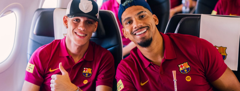 Escudo del FC Barcelona Llegada a Birmingham La plantilla aterriza en la segunda ciudad de Inglaterra, donde permanecerá hasta el 3 de agosto Primer equipo Fecha de publicación Hace 1 hora