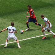 Escudo del FC Barcelona Ocho semifinalistas más España derrota a Bélgica por 2-1 y se mete entre los cuatro finalistas de la competición | Fotos: @FIFAcom Primer equipo Fecha de publicación Hace 12 horas