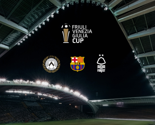 Insignia del club del FC Barcelona Internacional a tres bandas en Udine El FC Barcelona participará por primera vez en la Copa Friuli Venezia Giulia junto con el Udinese y el Nottingham Forest el 8 de agosto en el Bluenergy Stadium Primer equipo Fecha de publicación Hace 52 minutos